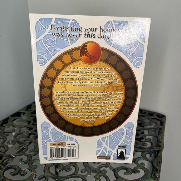 📘 3 for $20 Manga DEAL! 📘
Sevens Seas “ Hollow Feilds “ by Madeleine Rosca #1 - Picture 2 of 3